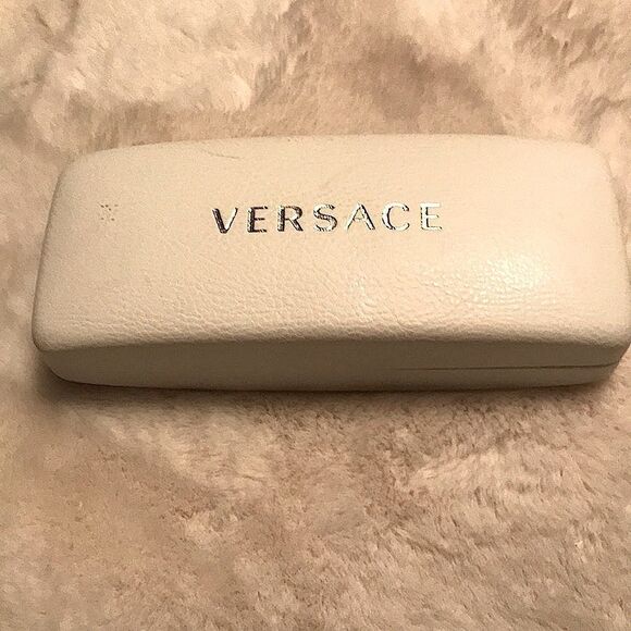 Versace Eyeglass Case!!   - Picture 1 of 3